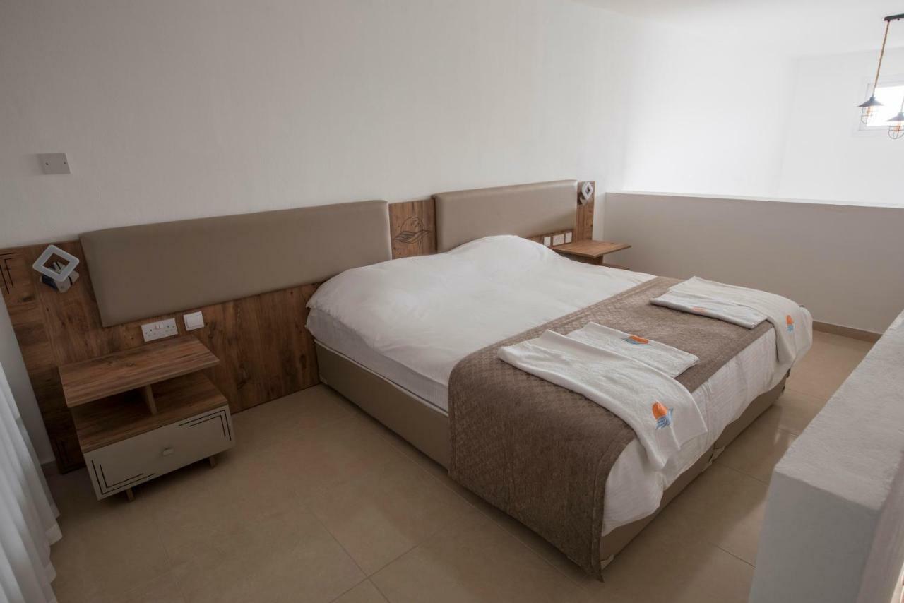 Deniz Airport Suites Nicosia Eksteriør billede